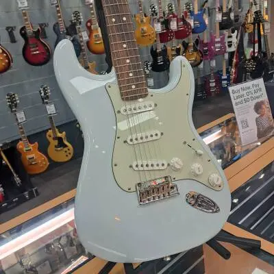 Fender American Pro II Strat 2